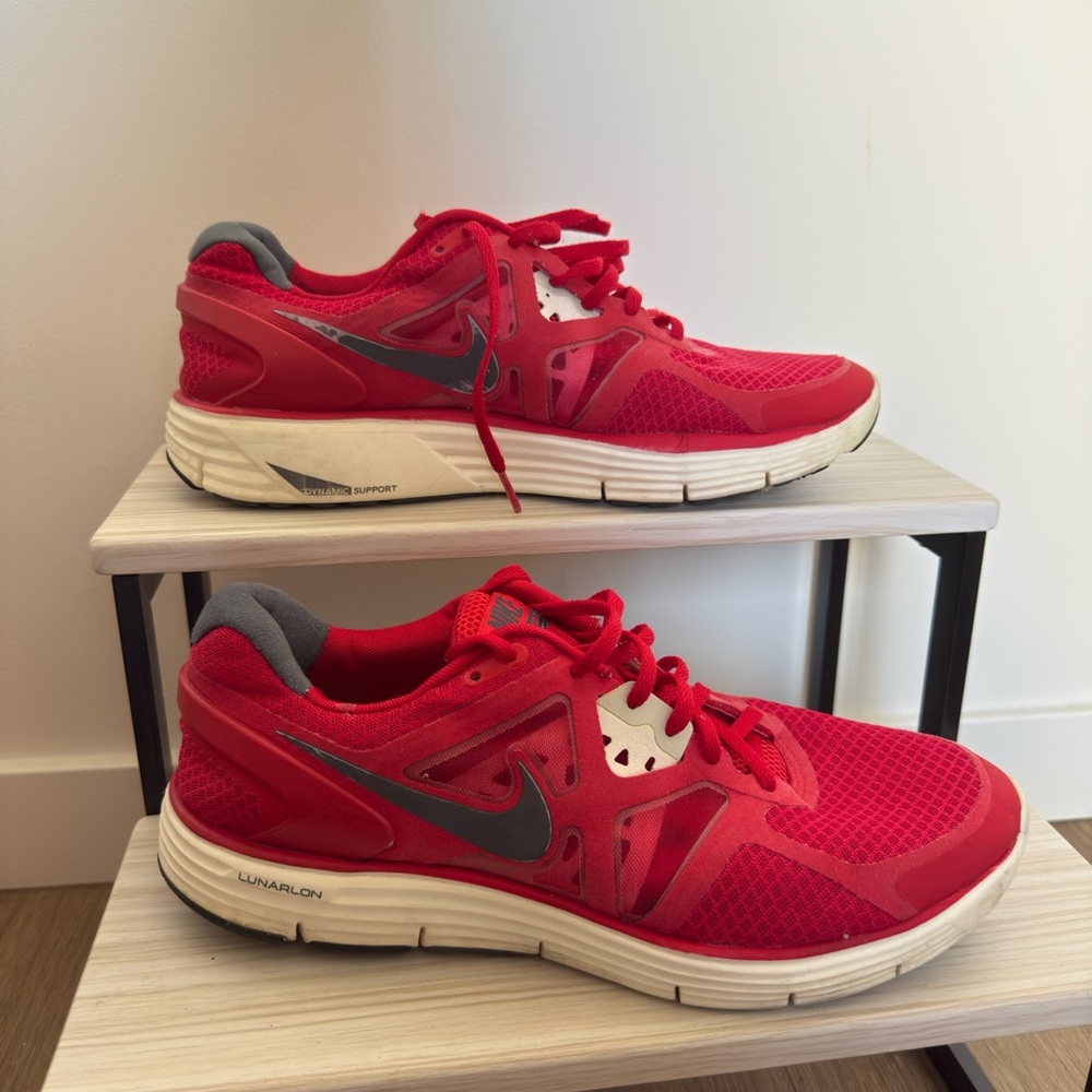 Nike Running Shoes | Red with White Sole | Men’s Size US11